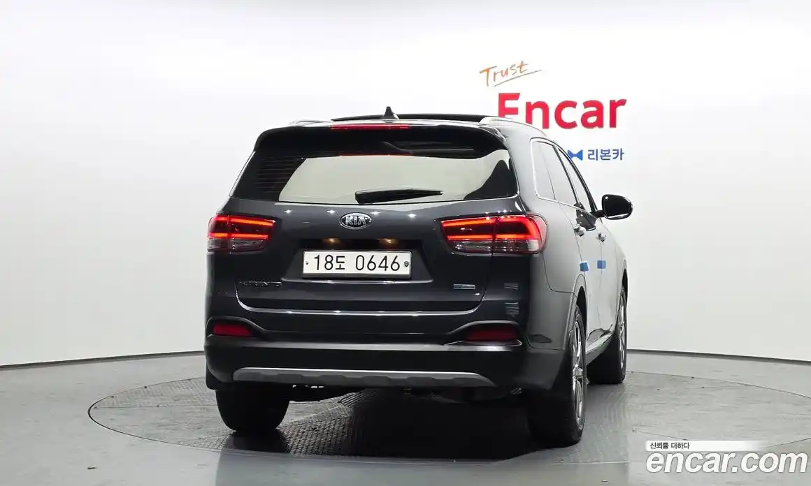 Kia Sorento 2016 2.0 Автомат в Москве № 286552, фото 16