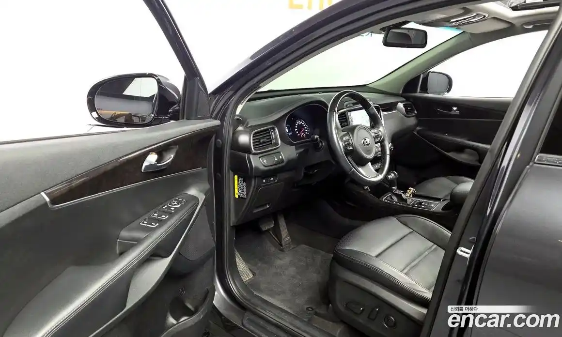 Kia Sorento 2016 2.0 Автомат в Москве № 286552, фото 17