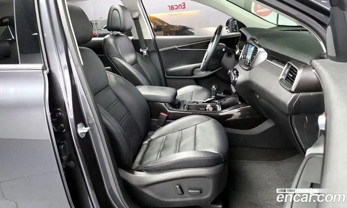 Kia Sorento 2016 2.0 Автомат в Москве № 286552, фото 18