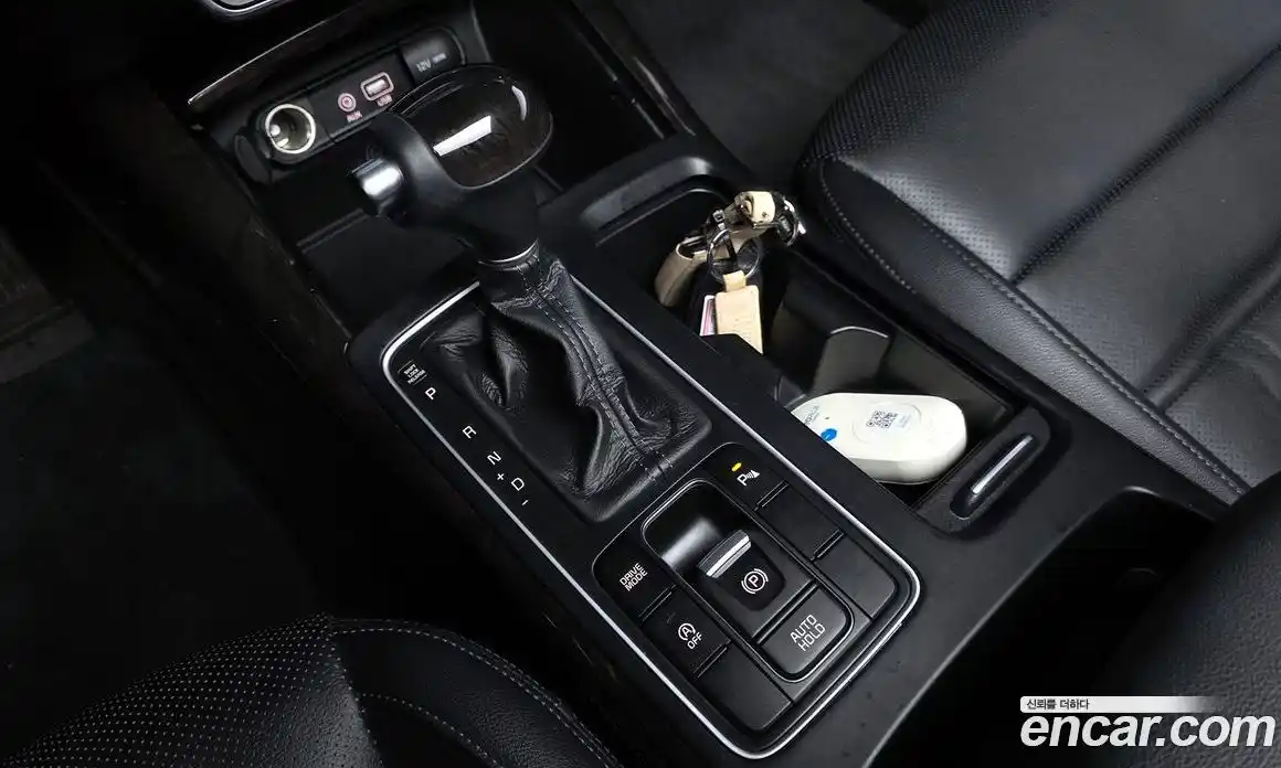 Kia Sorento 2016 2.0 Автомат в Москве № 286552, фото 3