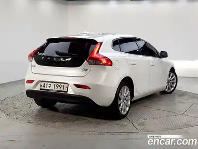 Volvo V40 2015 1.6 Автомат в Москве № 294059, миниатюра 4