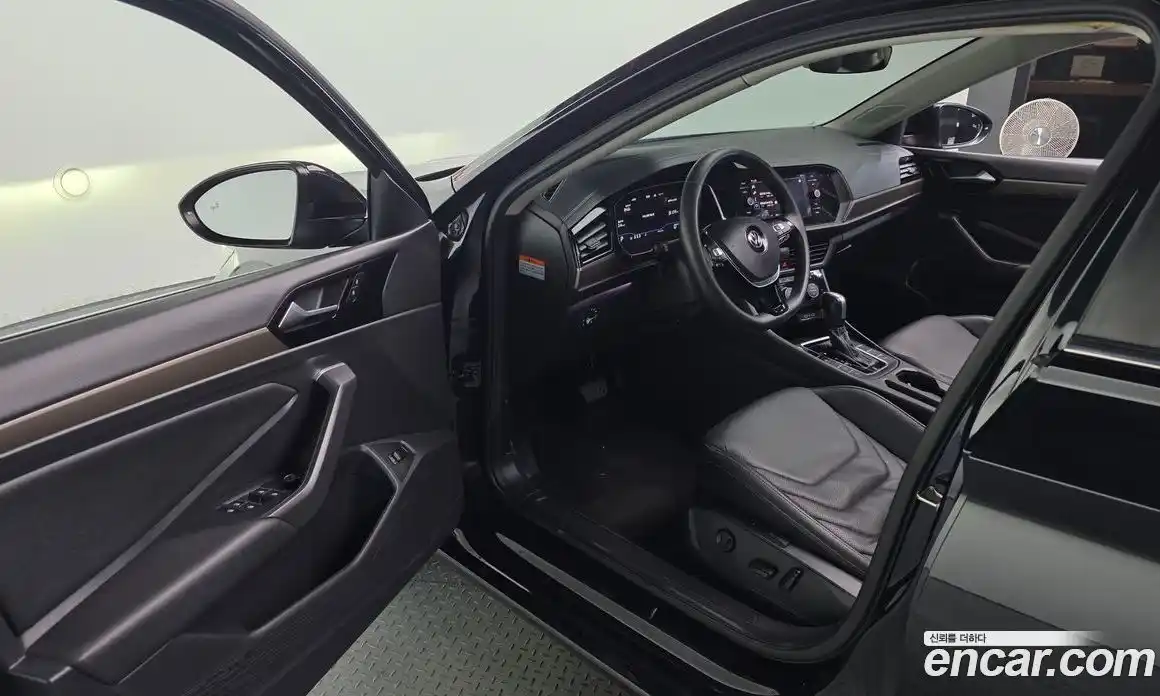 Volkswagen Jetta 2021 1.4 Автомат в Москве № 301184, фото 11