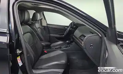 Volkswagen Jetta 2021 1.4 Автомат в Москве № 301184, миниатюра 10