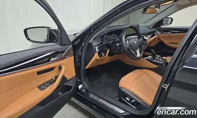 BMW 5-Series 2019 2.0 Автомат в Москве № 303618, миниатюра 9