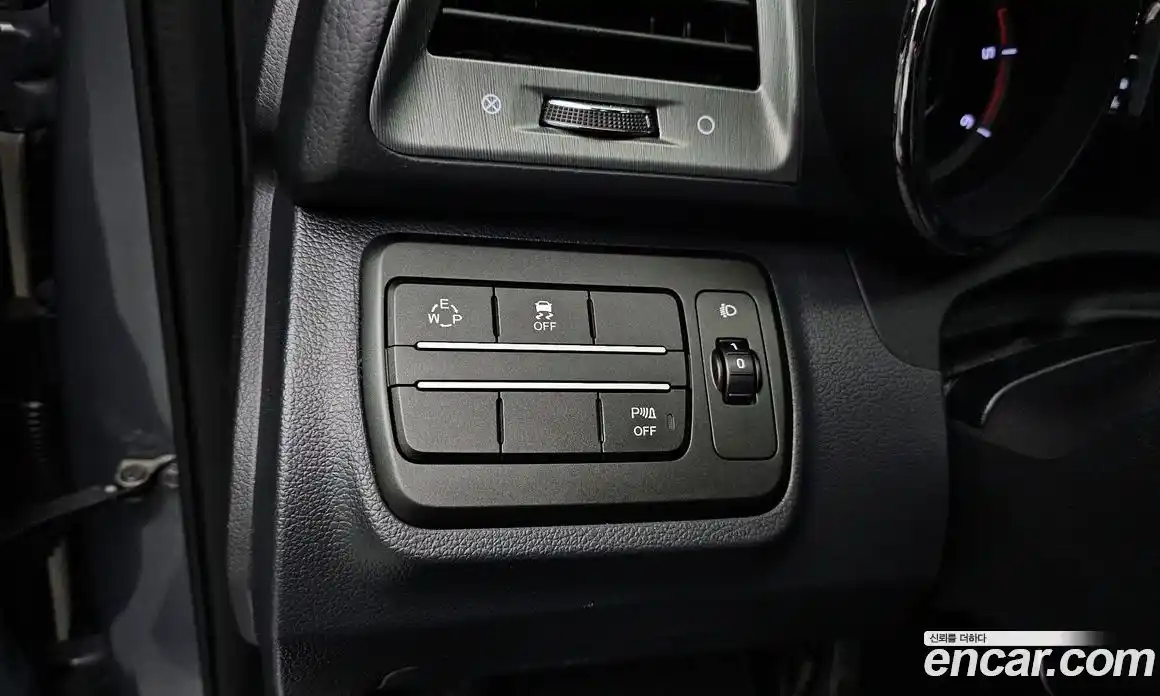 SsangYong TIBOLI 2018 1.6 Автомат в Москве № 30735, фото 18