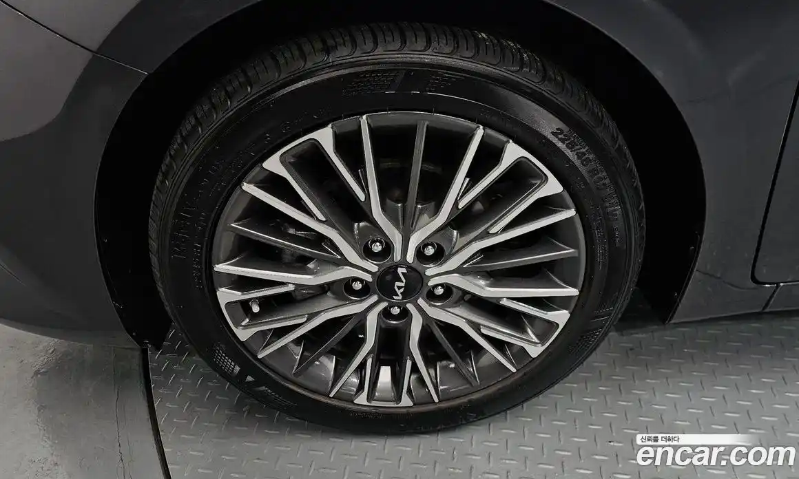 Kia K3 2024 1.6 Автомат в Москве № 308011, фото 11