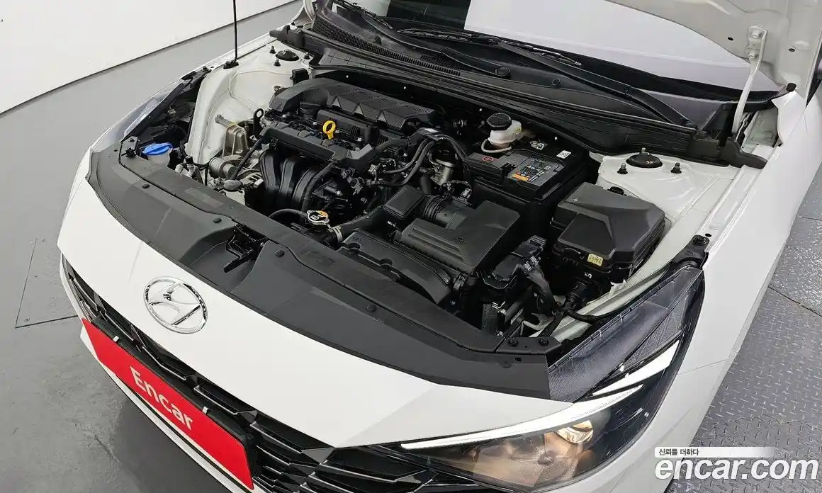 Hyundai Avante 2023 1.6 Автомат в Москве № 319372, фото 15