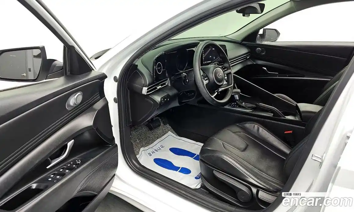 Hyundai Avante 2023 1.6 Автомат в Москве № 319372, фото 20