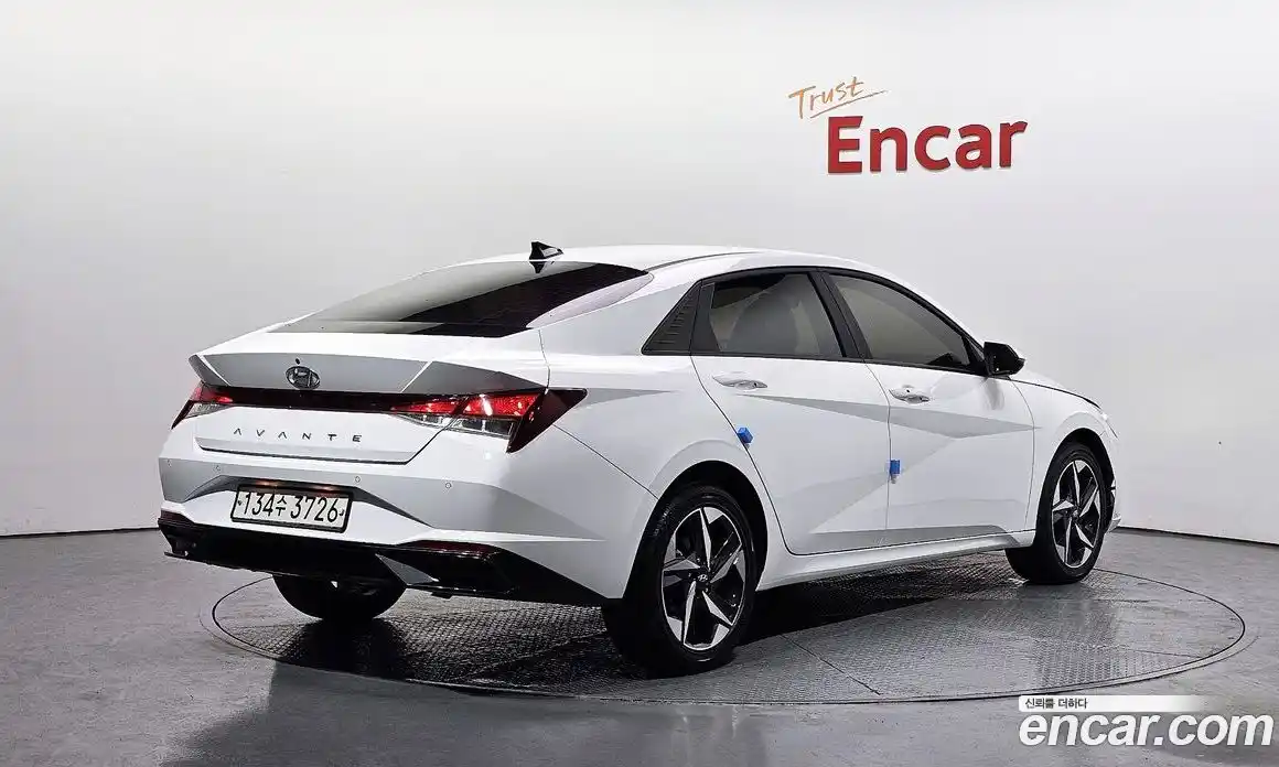 Hyundai Avante 2023 1.6 Автомат в Москве № 319372, фото 4