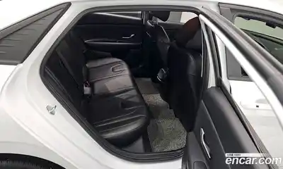 Hyundai Avante 2023 1.6 Автомат в Москве № 319372, миниатюра 6