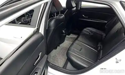 Hyundai Avante 2023 1.6 Автомат в Москве № 319372, миниатюра 7