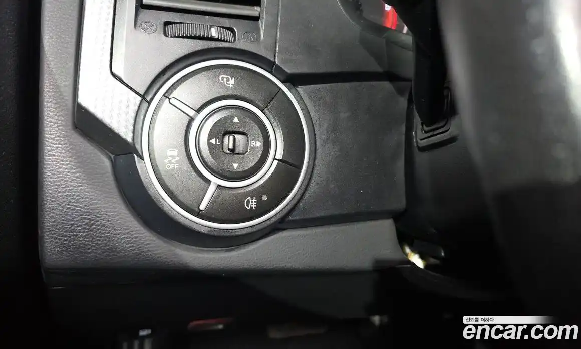 SsangYong Korando 2015 2.0 Автомат в Москве № 32872, фото 11