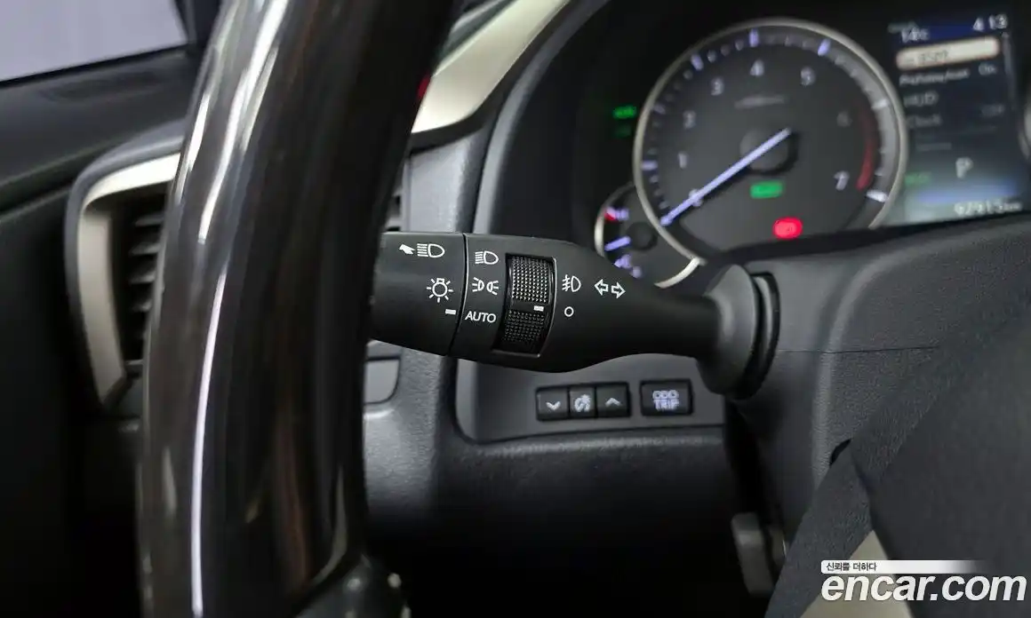 Lexus RX 2016 3.5 Автомат в Москве № 329634, фото 3