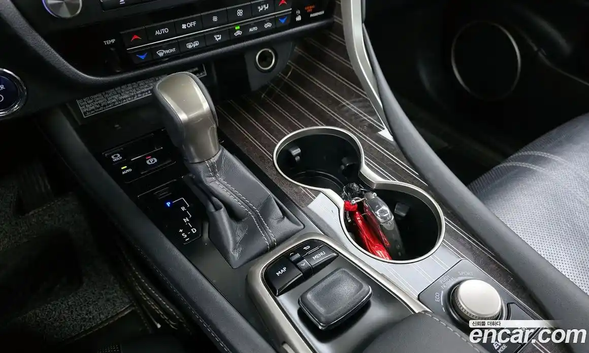 Lexus RX 2016 3.5 Автомат в Москве № 329634, фото 4