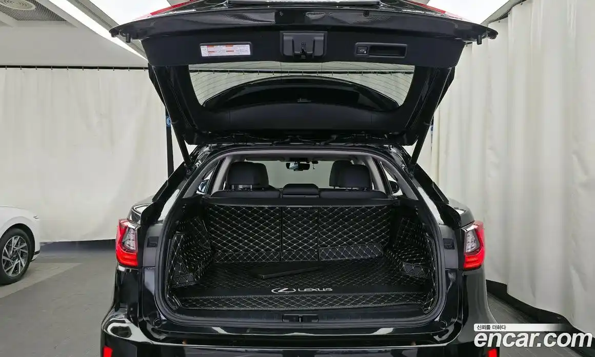 Lexus RX 2016 3.5 Автомат в Москве № 329634, фото 7