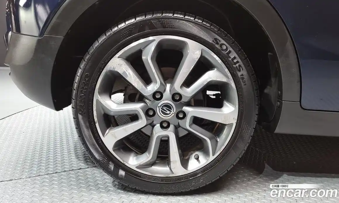 SsangYong TIBOLI 2016 1.6 Автомат в Москве № 33848, фото 12