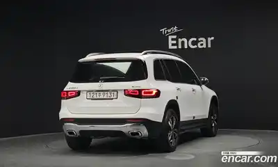 Mercedes-Benz GLB-Class 2023 1.9 Автомат в Москве № 338939, миниатюра 2