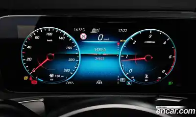 Mercedes-Benz GLB-Class 2023 1.9 Автомат в Москве № 338939, миниатюра 8