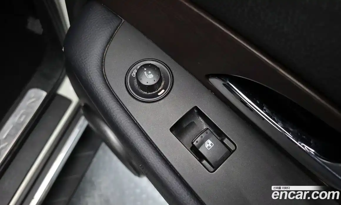 SsangYong Rexton 2015 2.0 Автомат в Москве № 34046, фото 11