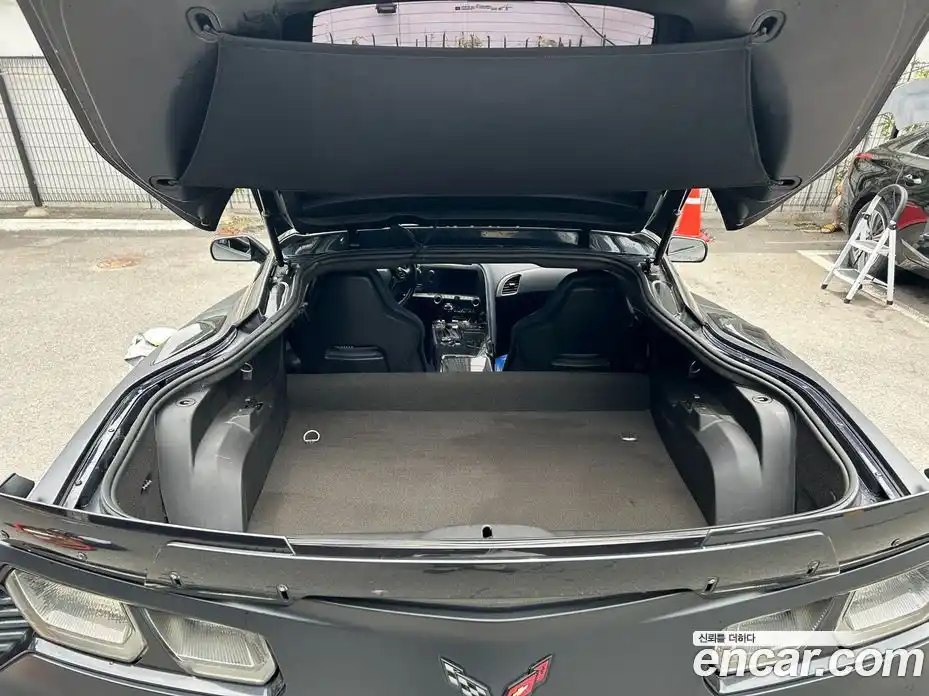 Chevrolet Corvette 2015 6.2 Автомат в Москве № 346745, фото 13