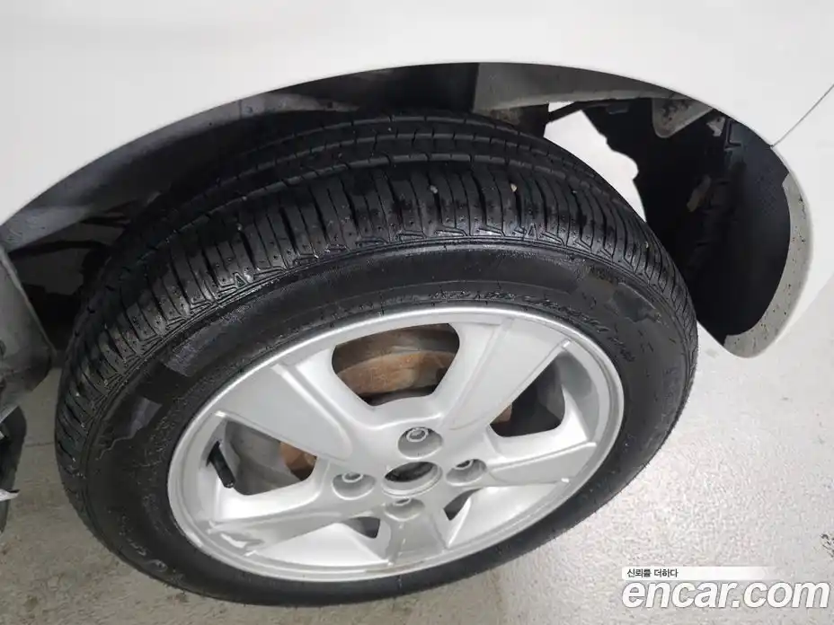 Chevrolet Spark 2014 1.0 Автомат в Москве № 354879, фото 17