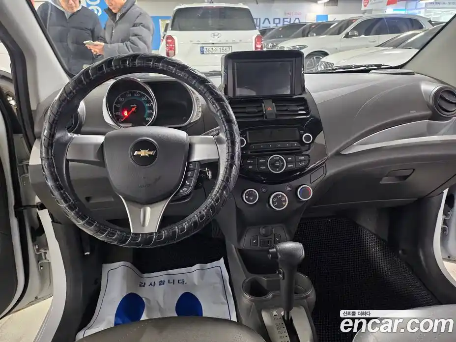 Chevrolet Spark 2014 1.0 Автомат в Москве № 354879, фото 9