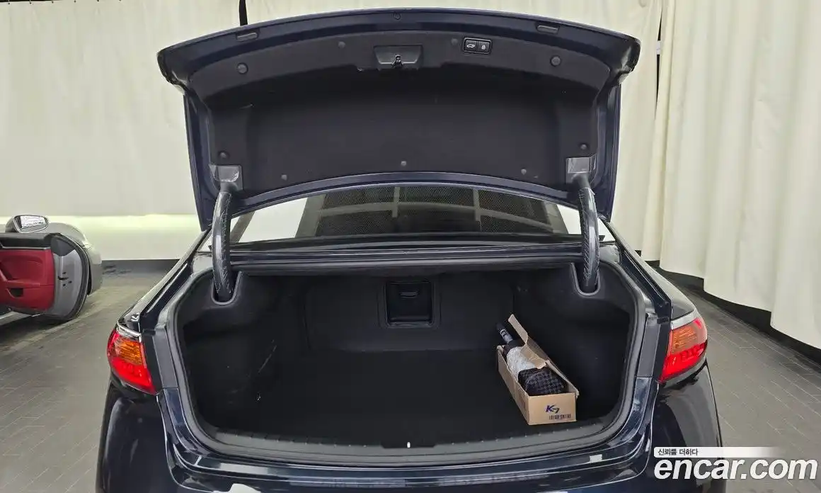 Kia K7 2018 2.4 Автомат в Москве № 362964, фото 20