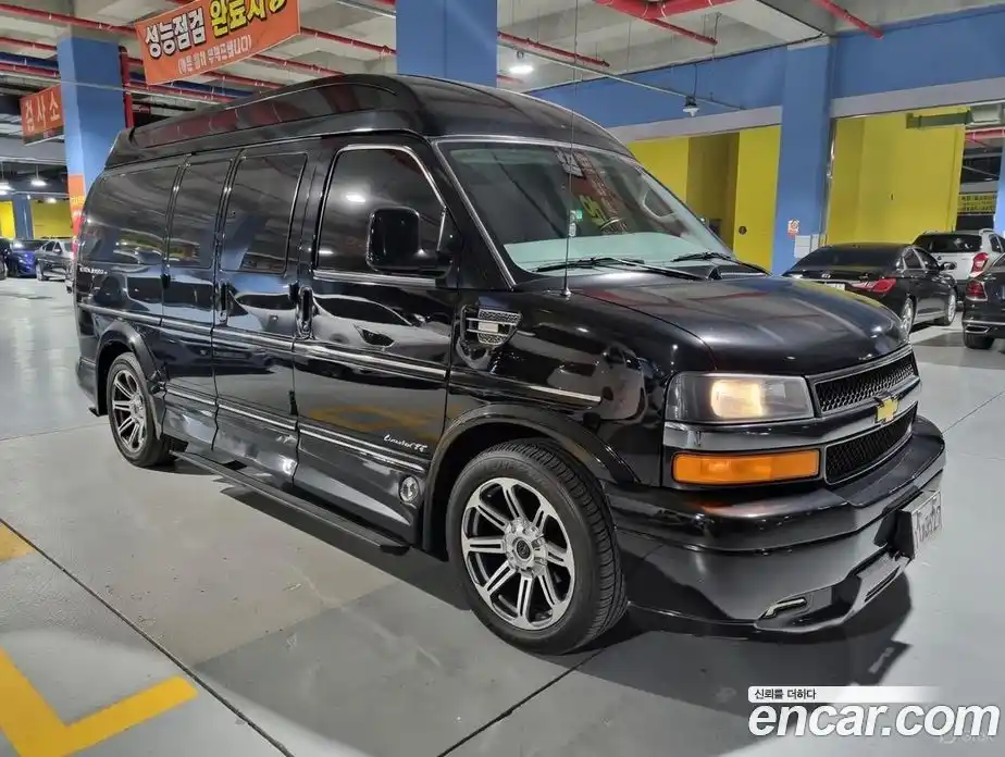 Chevrolet Express Van 2018 6.0 Автомат в Москве № 363754, фото 1