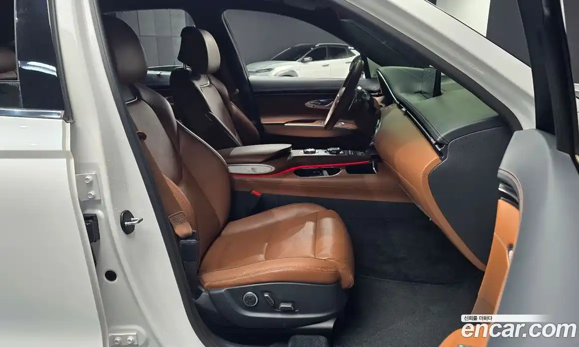 Genesis GV70 2022 2.5 Автомат в Москве № 364615, фото 18