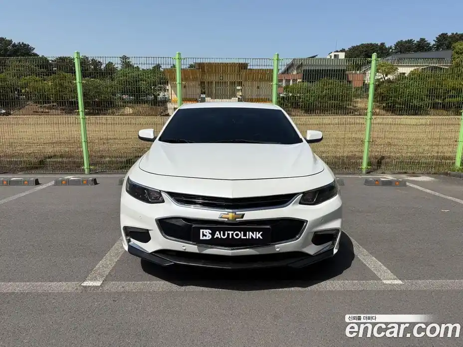 Chevrolet Malibu 2017 2.0 Автомат в Москве № 37199, фото 3
