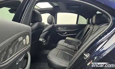 Mercedes-Benz E-Class 2022 2.0 Автомат в Москве № 372325, миниатюра 11