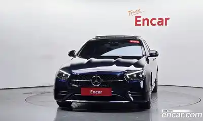 Mercedes-Benz E-Class 2022 2.0 Автомат в Москве № 372325, миниатюра 2