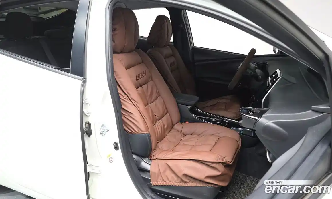 Toyota Prius 2017 1.8 Автомат в Москве № 384131, фото 11