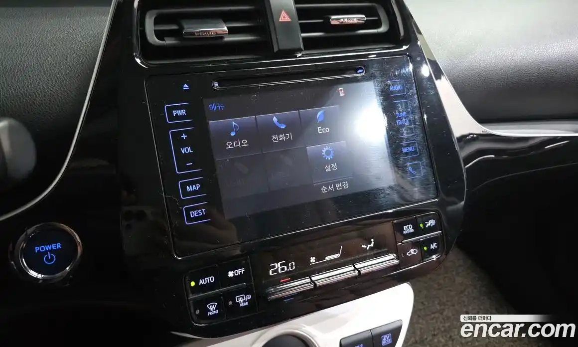 Toyota Prius 2017 1.8 Автомат в Москве № 384131, фото 14