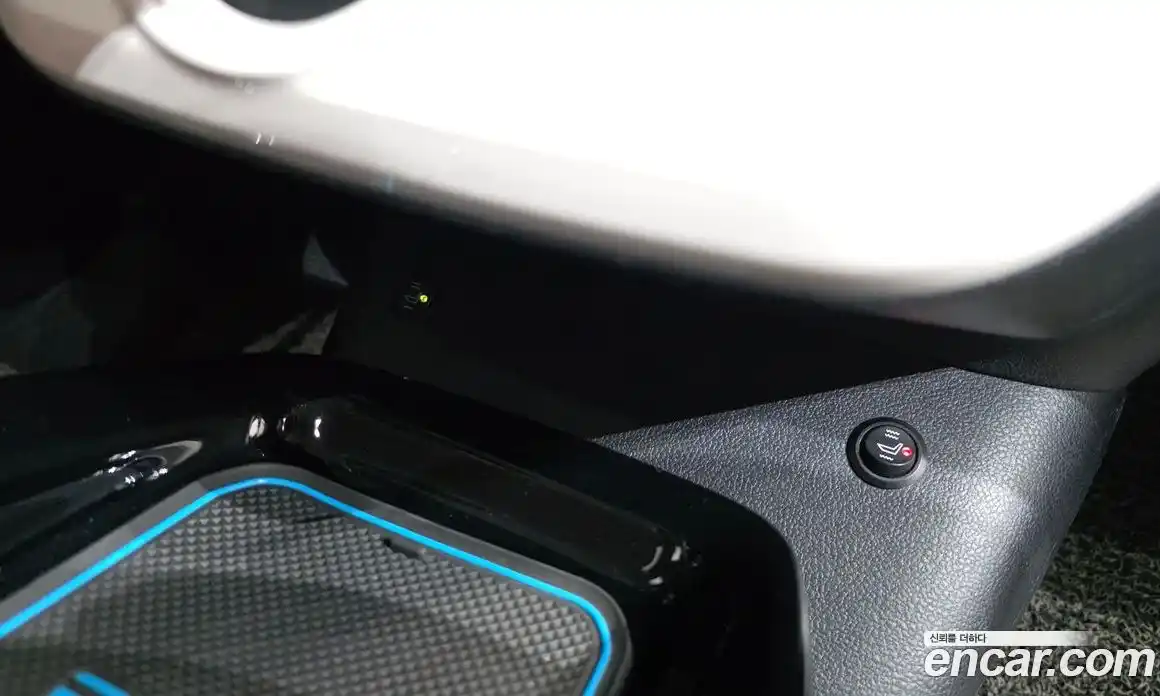 Toyota Prius 2017 1.8 Автомат в Москве № 384131, фото 16