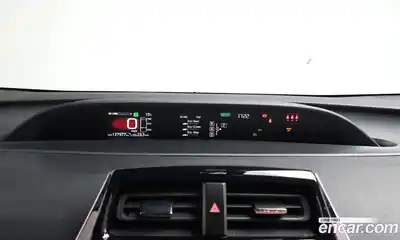 Toyota Prius 2017 1.8 Автомат в Москве № 384131, миниатюра 7