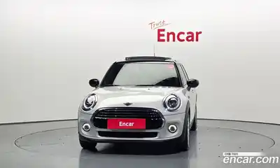 Mini Cooper 2021 1.5 Автомат в Москве № 392610, миниатюра 3