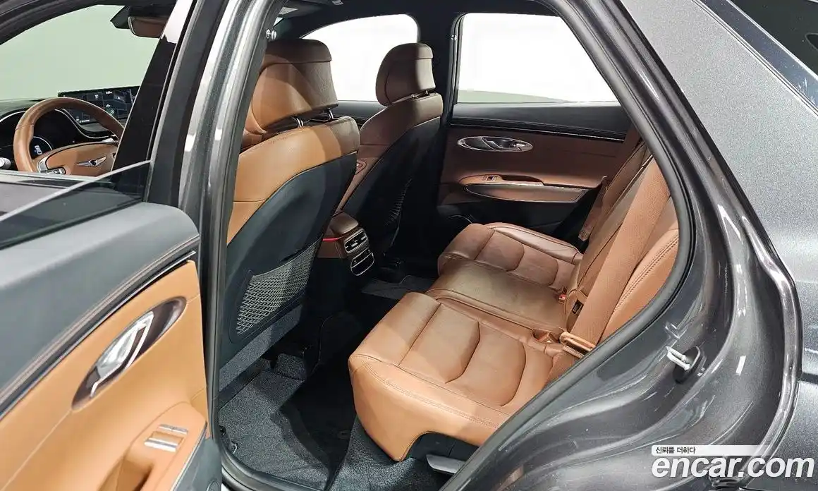 Genesis GV70 2022 2.5 Автомат в Москве № 405045, фото 17