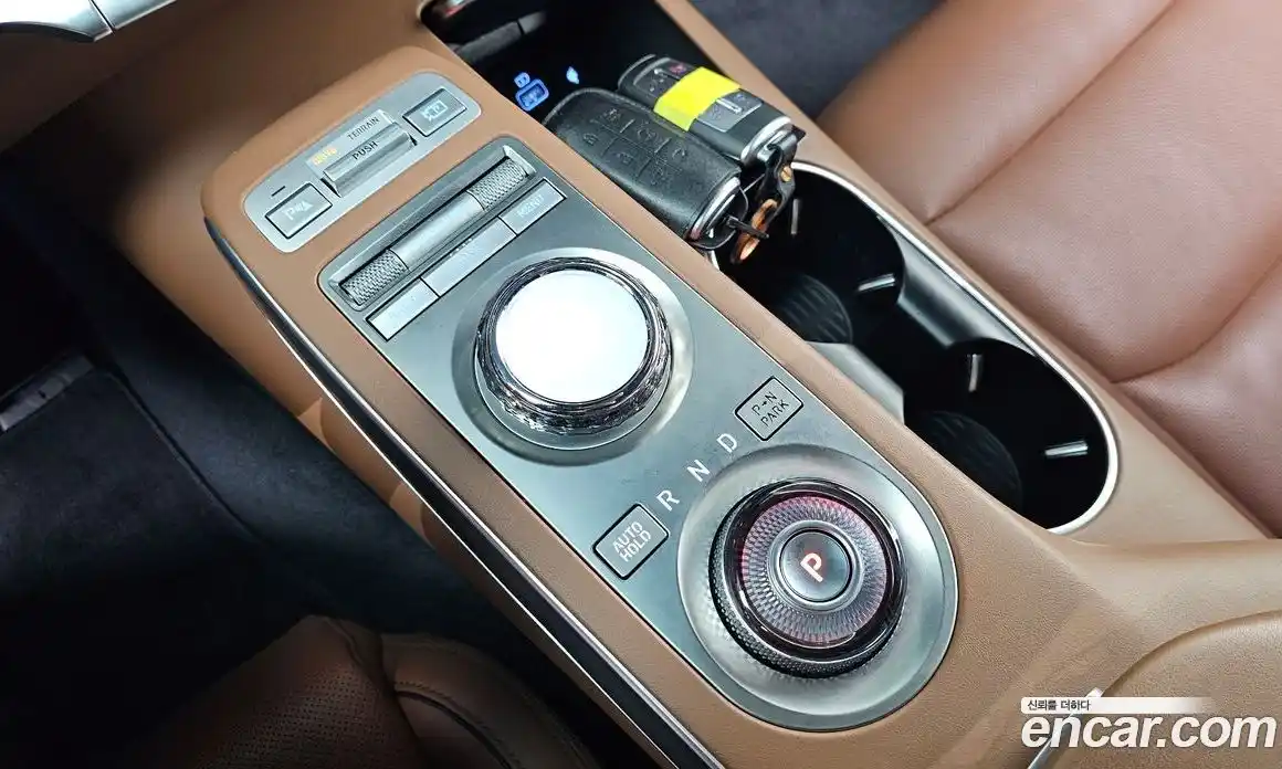 Genesis GV70 2022 2.5 Автомат в Москве № 405045, фото 9