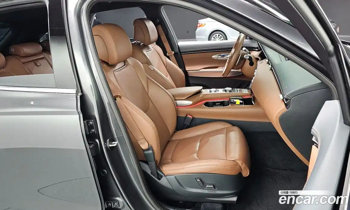 Genesis GV70 2022 2.5 Автомат в Москве № 405045, фото 10