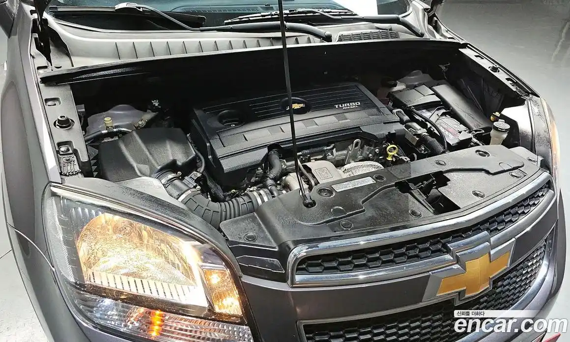 Chevrolet Orlando 2012 2.0 Автомат в Москве № 40722, фото 4