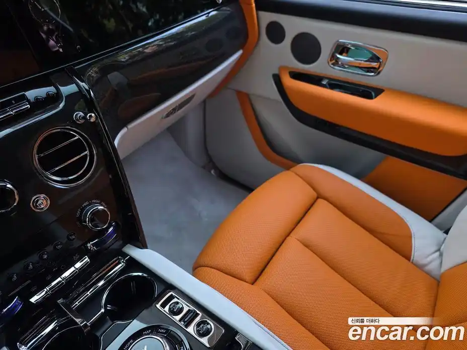 Rolls-Royce Cullinan 2025 6.7 Автомат в Москве № 407299, фото 12