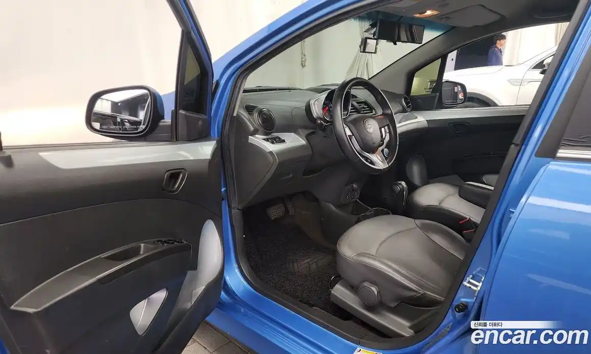 Chevrolet Spark 2015 1.0 Автомат в Москве № 40973, фото 10