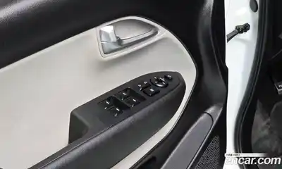 Kia Ray 2023 1.0 Автомат в Москве № 43592, миниатюра 11