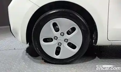 Kia Ray 2023 1.0 Автомат в Москве № 43592, миниатюра 6