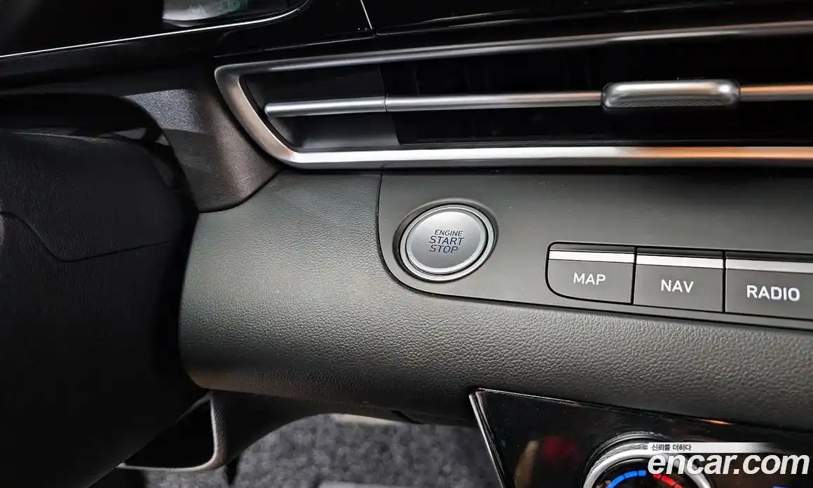 Hyundai Avante 2023 1.6 Автомат в Москве № 44150, фото 17