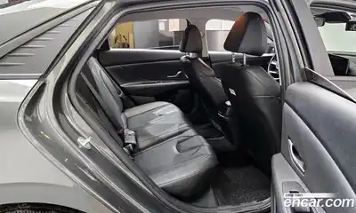 Hyundai Avante 2023 1.6 Автомат в Москве № 44150, миниатюра 2