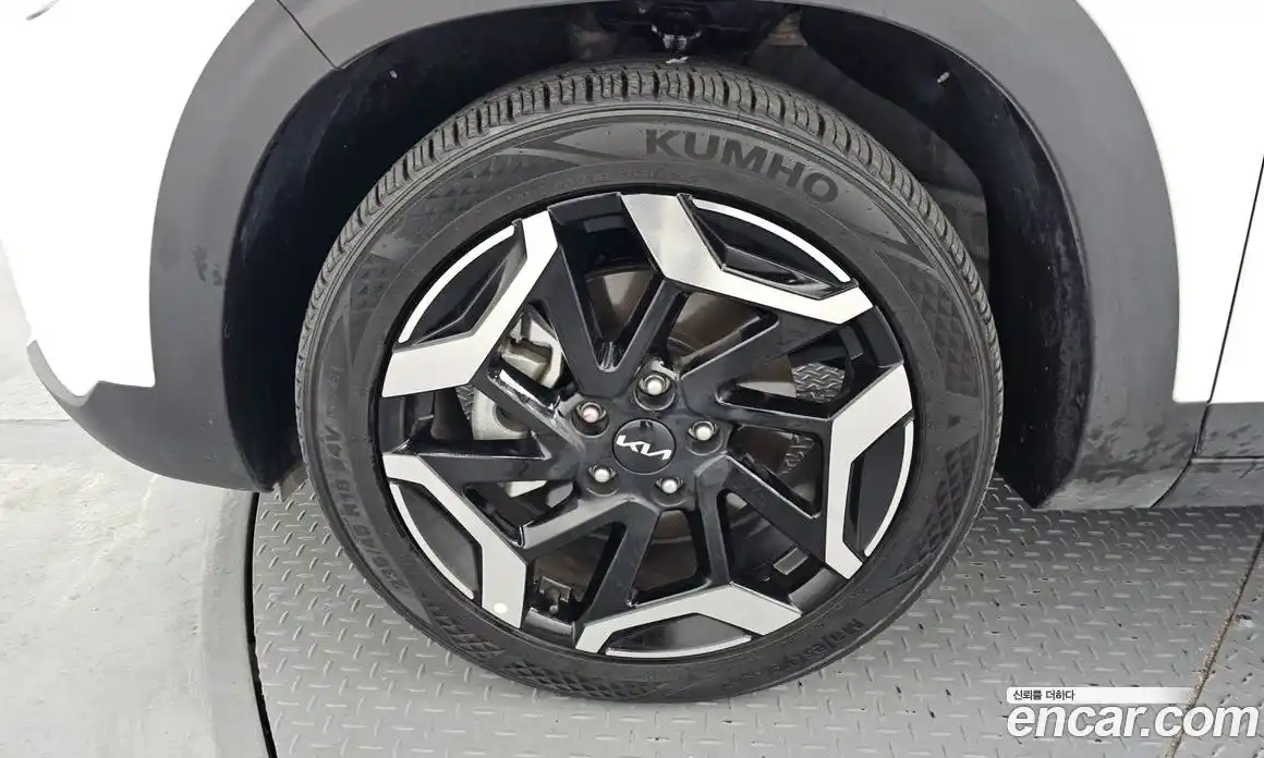 Kia Seltos 2024 1.6 Автомат в Москве № 50912, фото 18