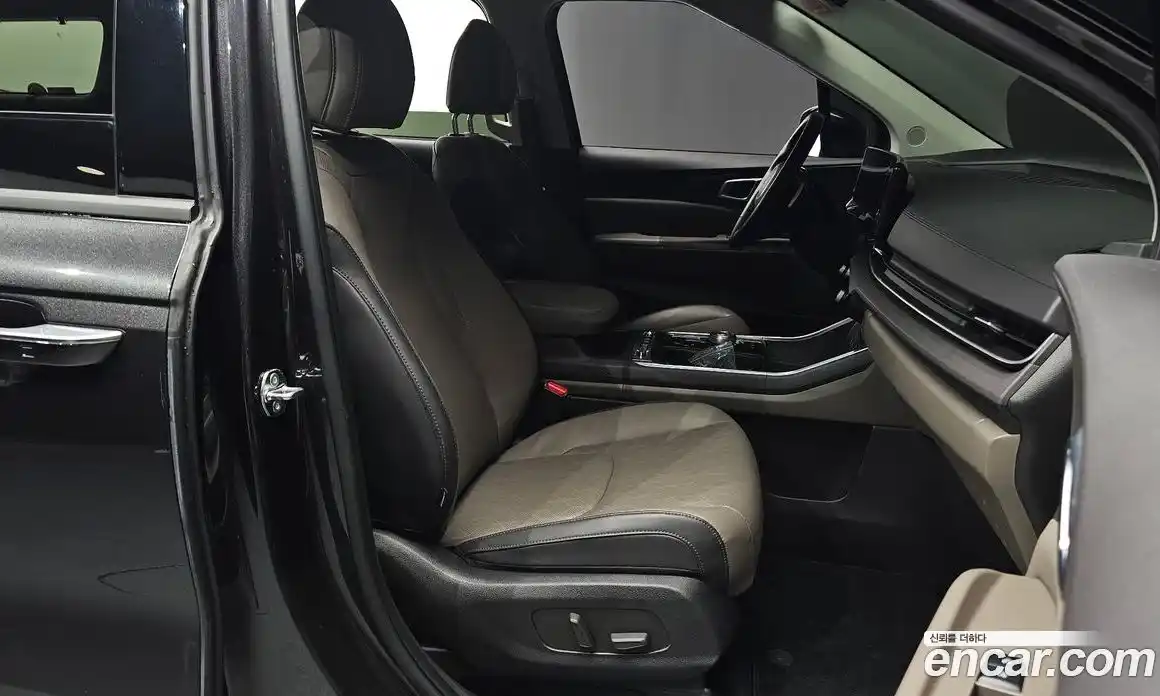 Kia Canival 2025 3.5 Автомат в Москве № 54199, фото 17