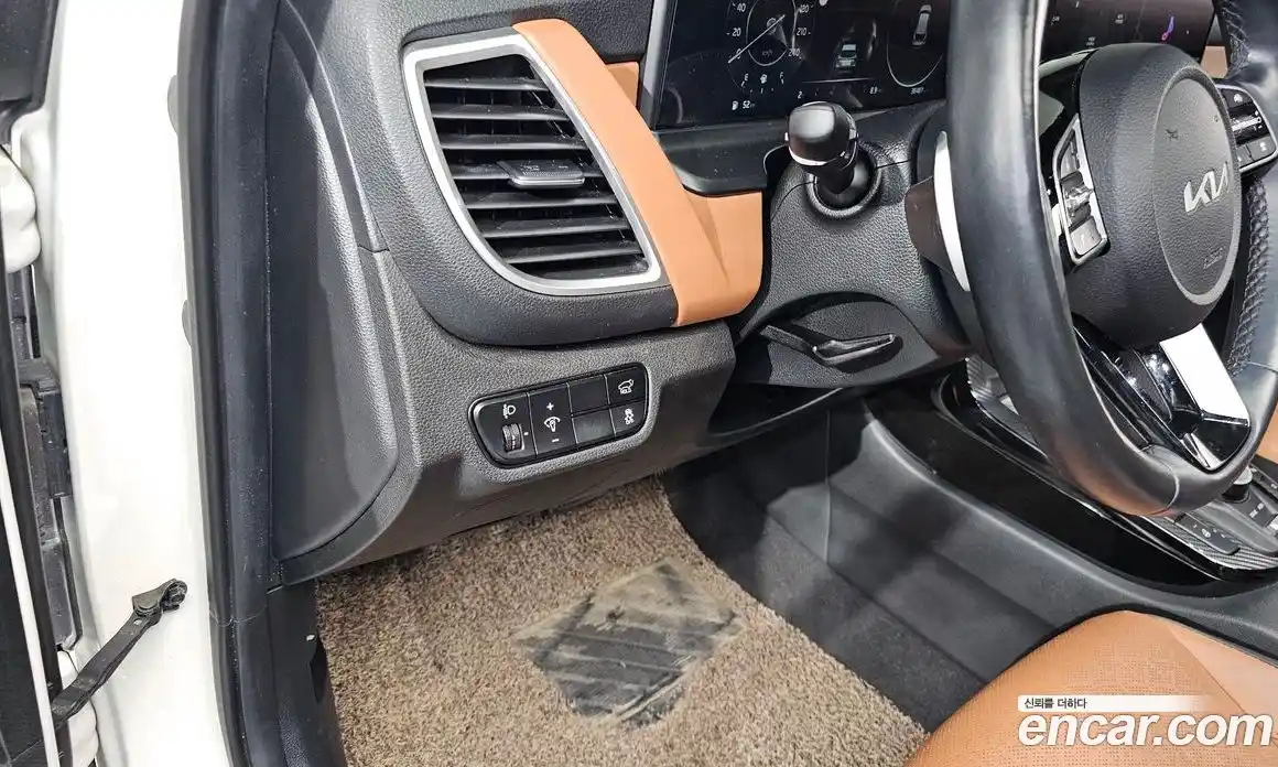 Kia Seltos 2023 1.6 Автомат в Москве № 56194, фото 13